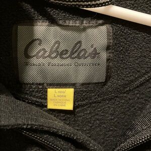Cabella’s Large full zip jacket. Black